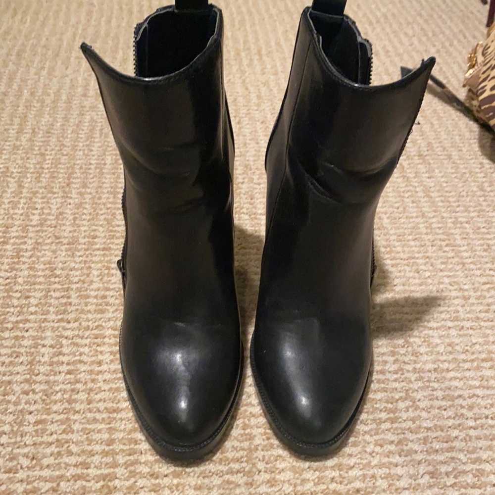 Dolce Vita booties